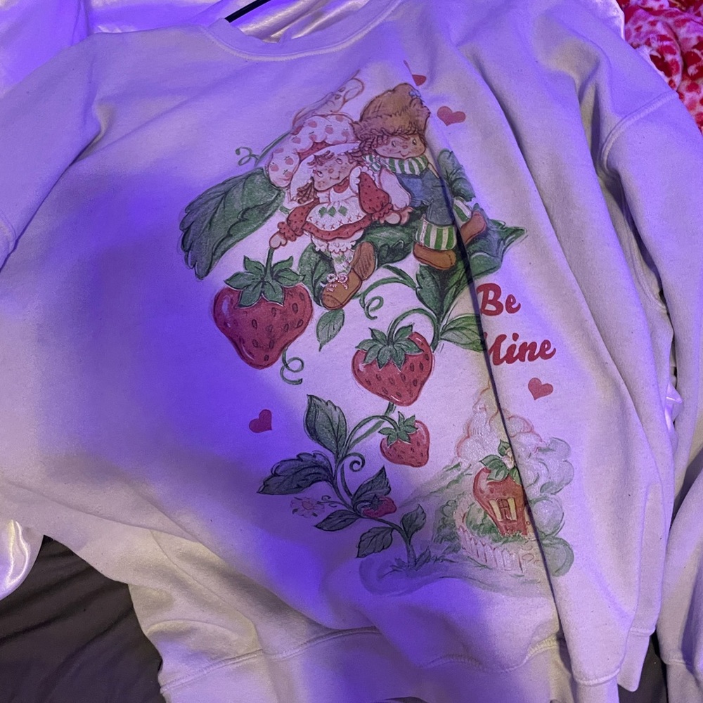 It’s an off white color, from pacsun, more worn in+ hints lower price,